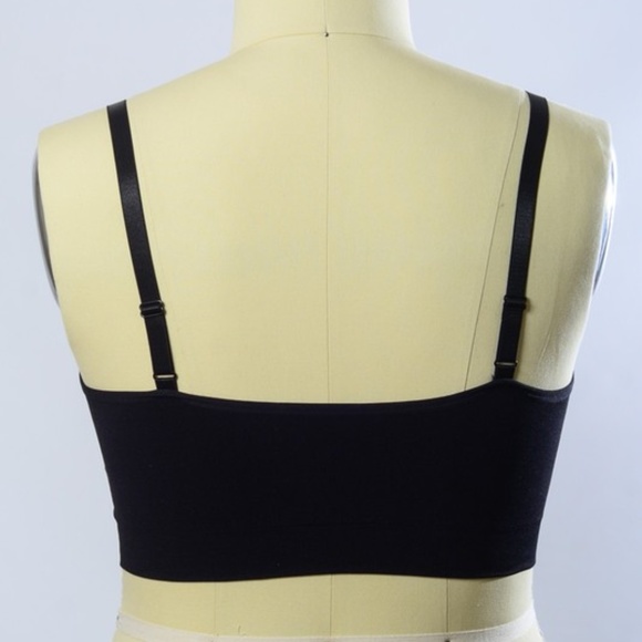 Interwoven Front Strappy Bralette - Picture 3 of 3